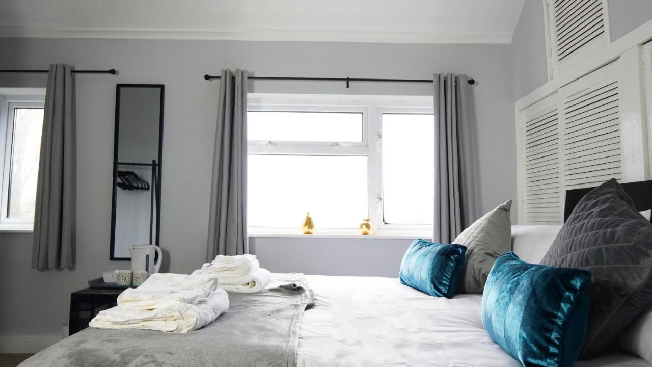 Portobello House - Four Bedroom House Perfect For Contractors - Sleeps 6 - Free Parking Wolverhampton Exteriör bild