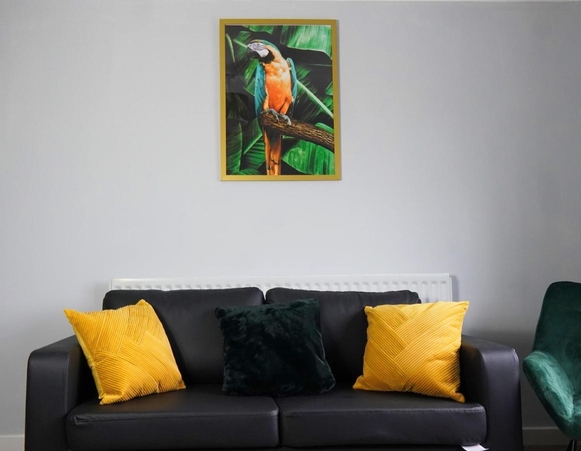 Portobello House - Four Bedroom House Perfect For Contractors - Sleeps 6 - Free Parking Wolverhampton Exteriör bild