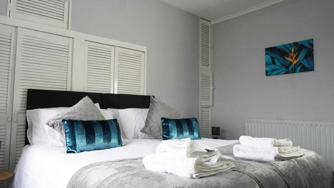 Portobello House - Four Bedroom House Perfect For Contractors - Sleeps 6 - Free Parking Wolverhampton Exteriör bild