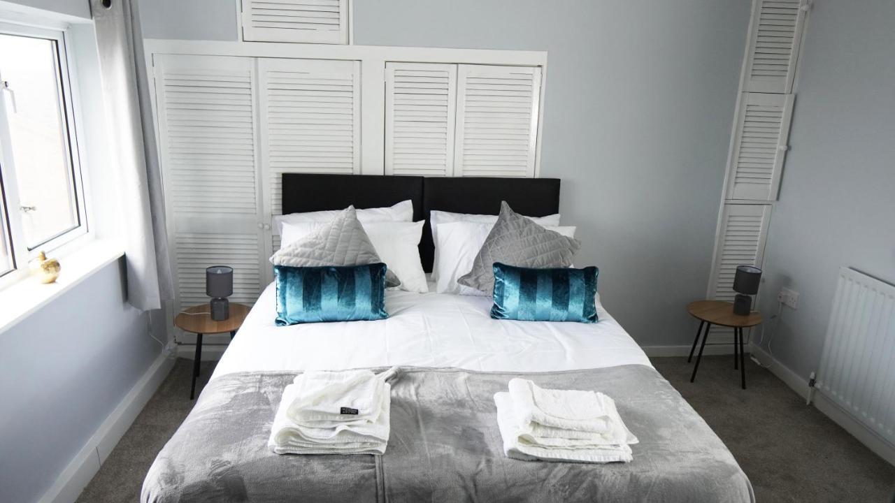 Portobello House - Four Bedroom House Perfect For Contractors - Sleeps 6 - Free Parking Wolverhampton Exteriör bild