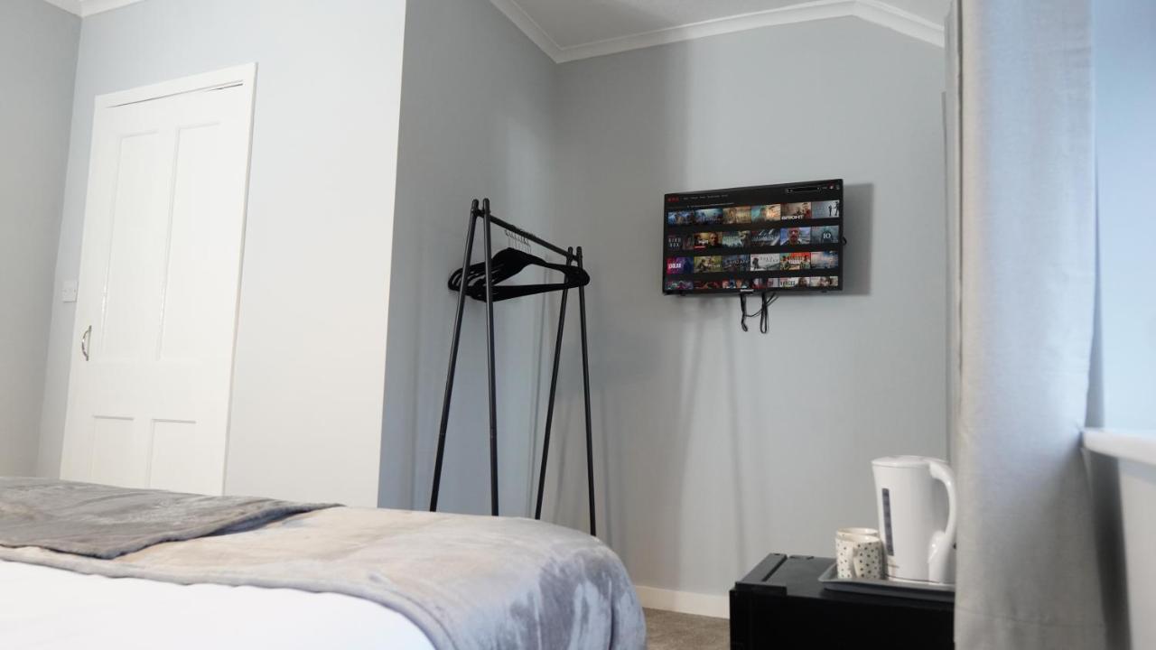 Portobello House - Four Bedroom House Perfect For Contractors - Sleeps 6 - Free Parking Wolverhampton Exteriör bild
